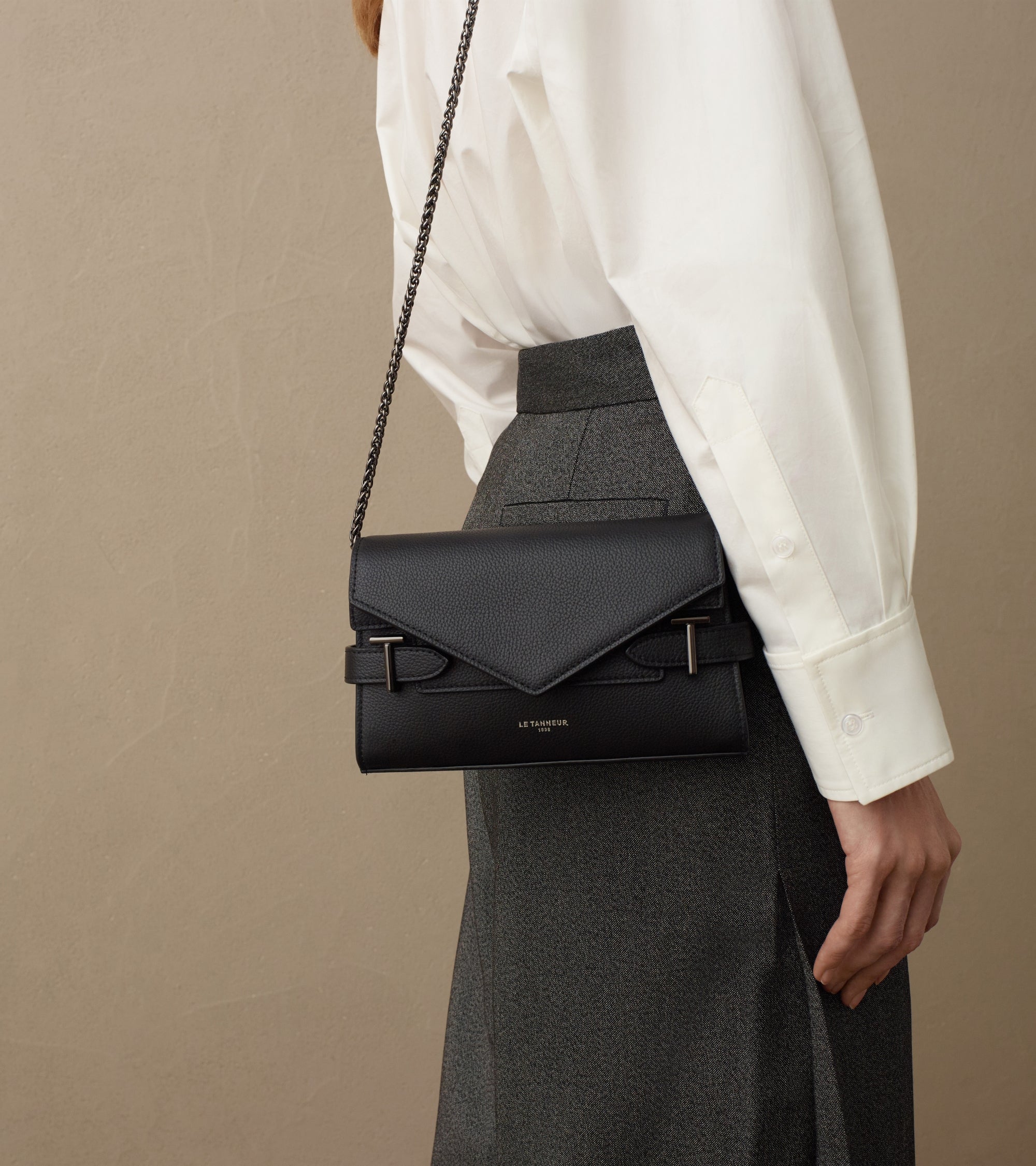 Sac pochette avec bandoulière double rabat Emilie en cuir grainé