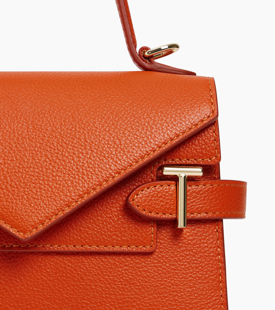Bolso de mano pequeño Emilie de piel texturizada con doble solapa