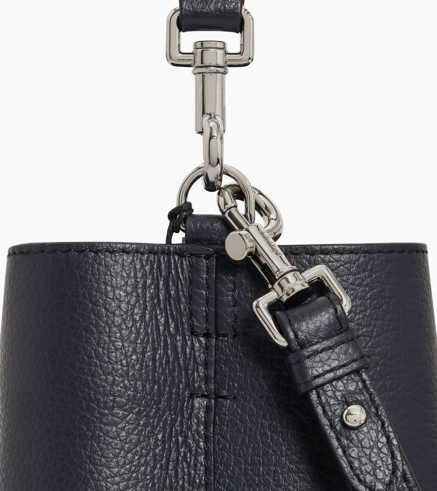 Bucket Bag Louise aus genarbtem Leder