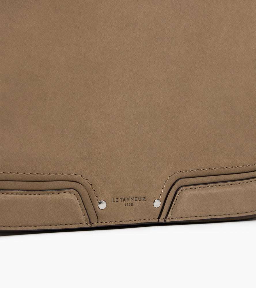 Bolso bandolera grande Ella de cuero liso y nobuk