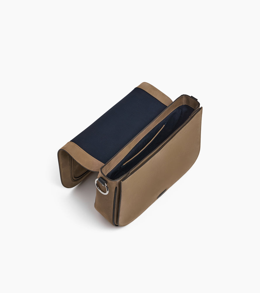 Bolso bandolera grande Ella de cuero liso y nobuk