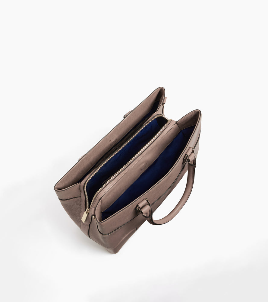 Große Romy Handtasche aus genarbtem und glattem Leder