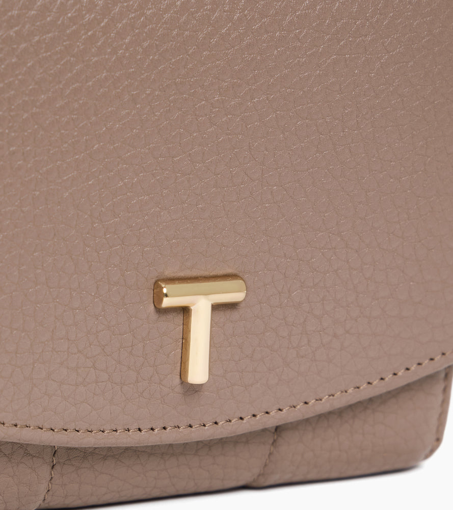 Klappbrieftasche Romy aus genarbtem Leder