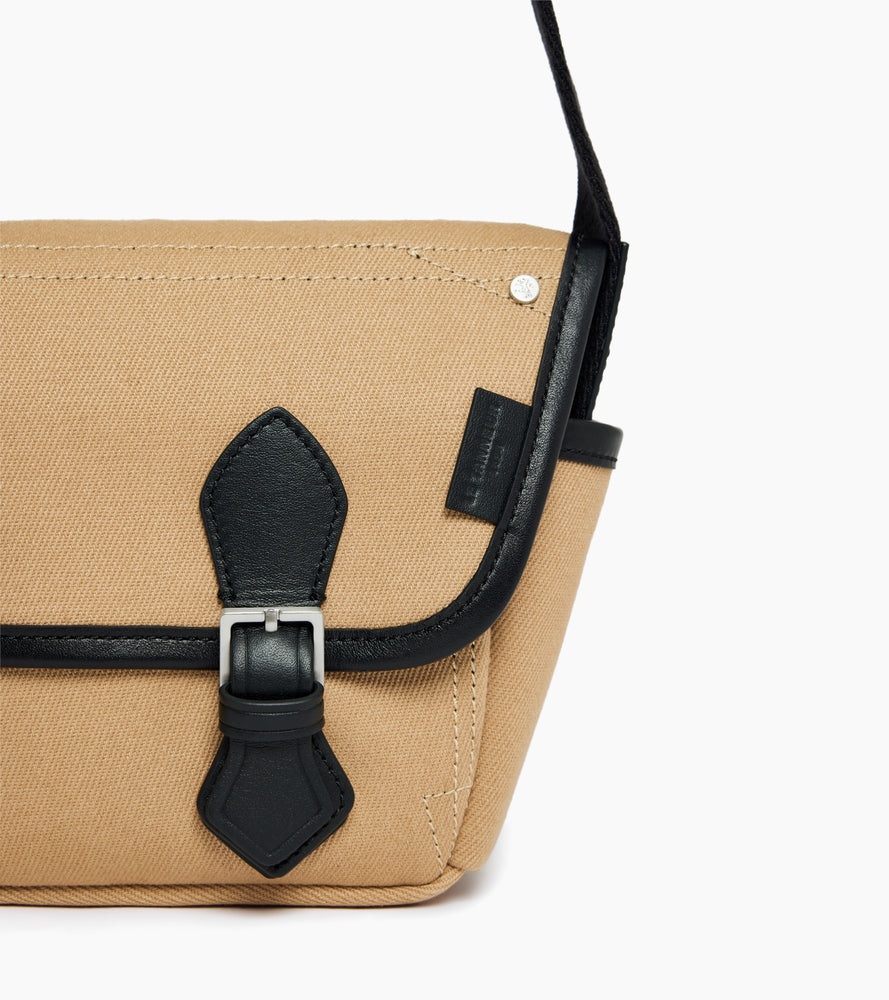 Bolso bandolera pequeño Solveig de lona de algodón y cuero liso